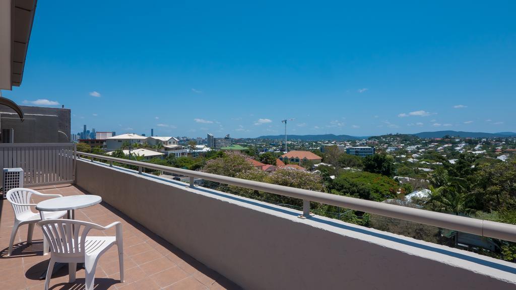 Hampton Court Apartments Brisbane Extérieur photo