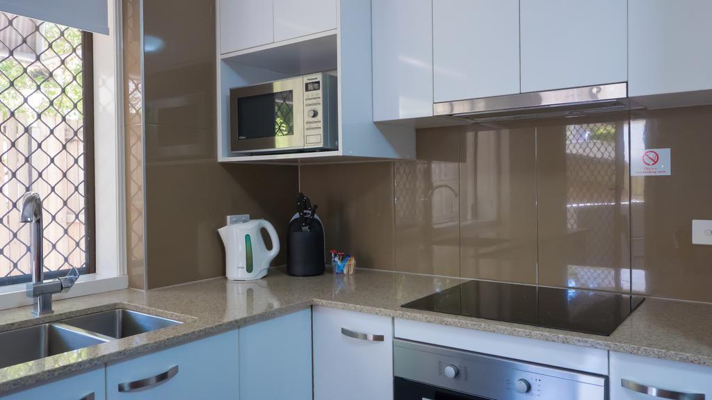 Hampton Court Apartments Brisbane Extérieur photo